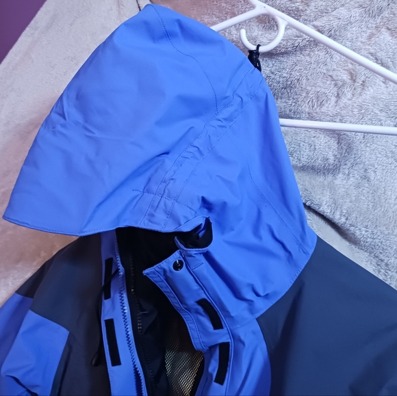 Women's Eastern Mountain Sports Gore-tex XCR Jacket - Picture 13 of 16